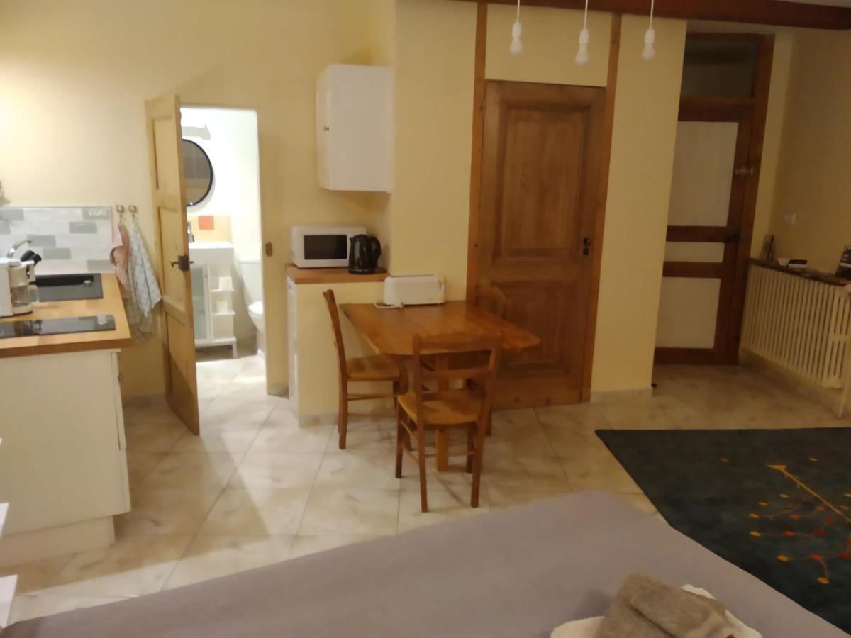 Au Coeur De Montastruc-La-Conseillere - Chambres D'Hotes Ngoại thất bức ảnh